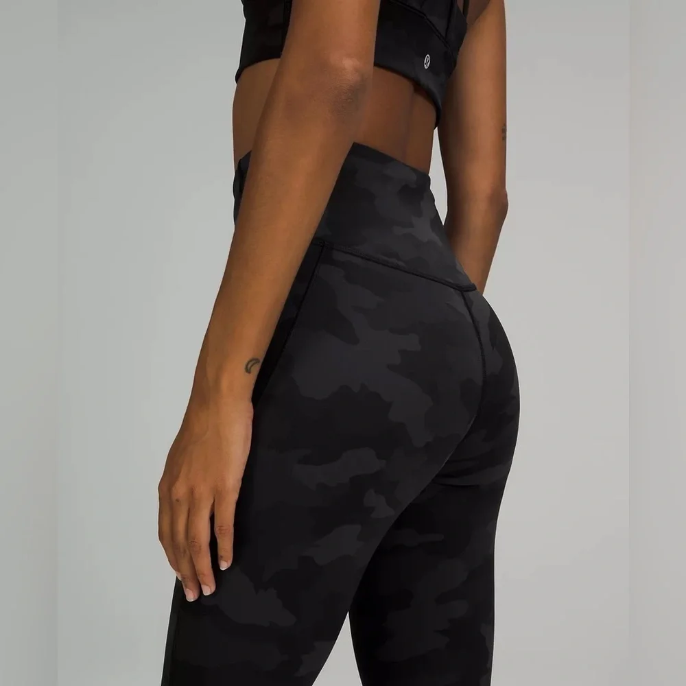 Lululemon | Fast and Free Crop II 19